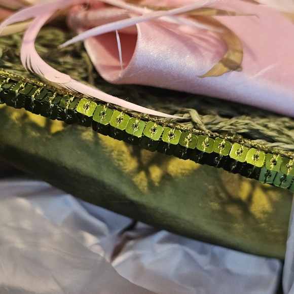 Beloved Millinery Elegant Pink Green Satin Bow Feathers Jeweled Fascinator Derby - Picture 5 of 7